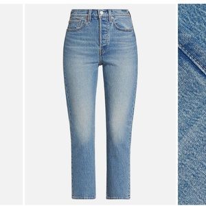 Levi’s Wedgie Straight - Medium Wash - Size 28